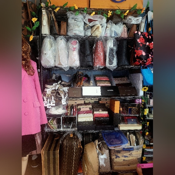 🌻P.S.LIKE.SHARE.NOTIFY When I GO on LIVE🌻 - Picture 13 of 17